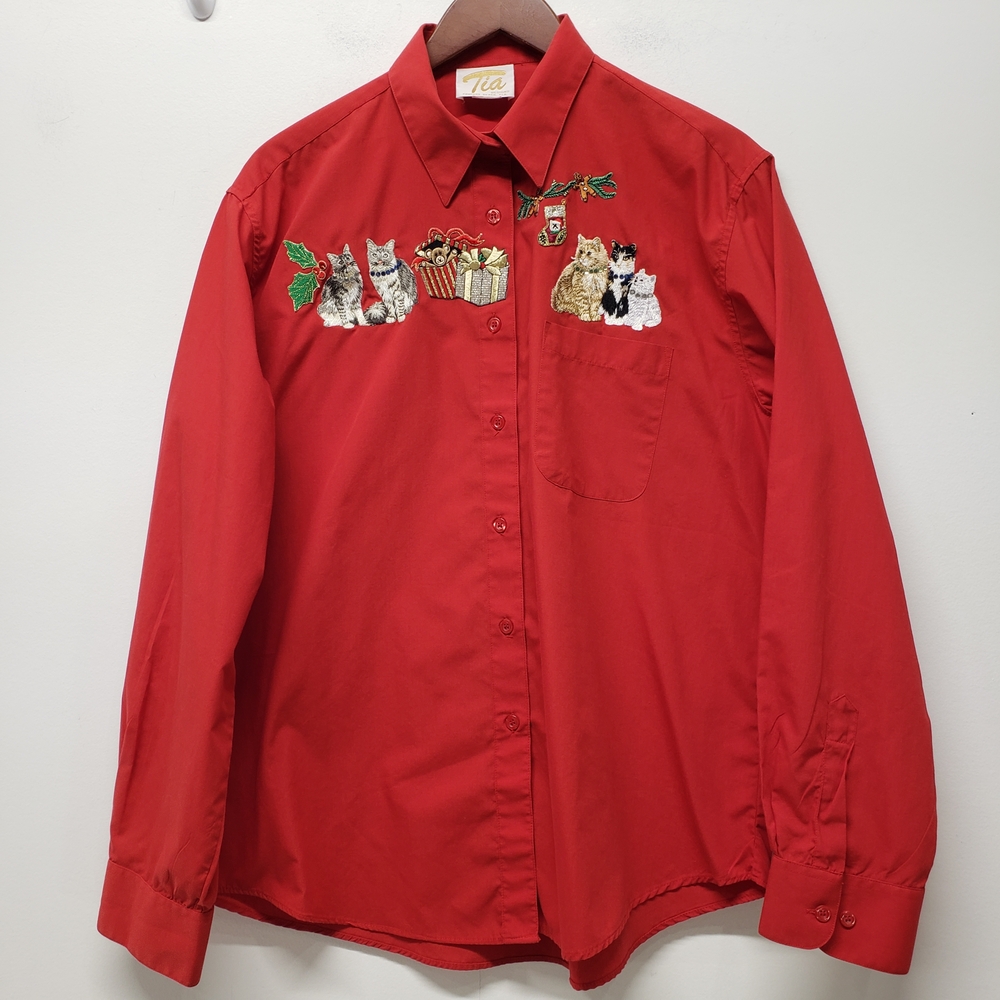Vintage Tia Button Up LS Shirt Cat Embroidered Size L Red Holiday Festive Cotton